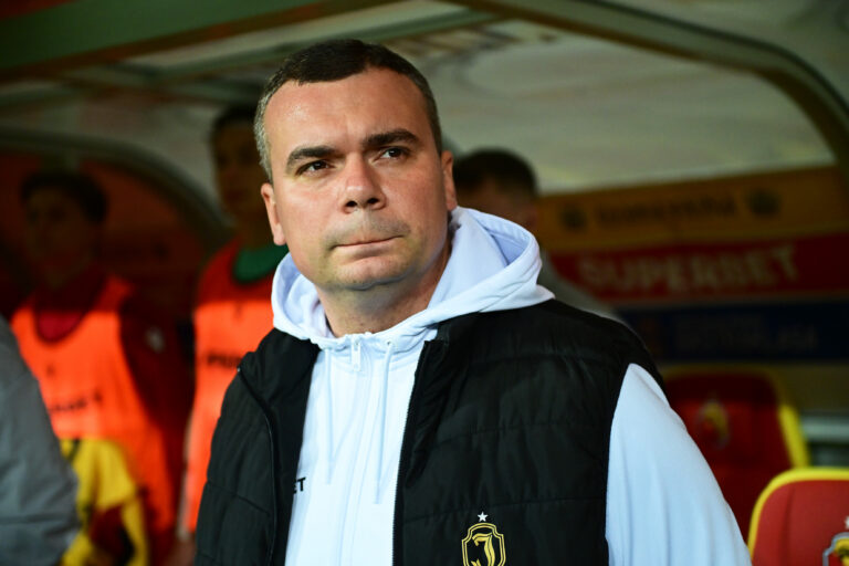 2026.09.06 Bialystok Pilka nozna PKO Ekstraklasa sezon 2026/2027 Mecz 7. kolejki rozgrywek Jagiellonia Bialystok (zolto-czerwone) - Slask Wroclaw N/z Adrian Siemieniec trener Jagiellonii Bialystok szkoleniowiec coach Foto Michal Kosc / PressFocus 
2026.09.06 Bialystok Bialystok Football Polish PKO Ekstraklasa season 2026/2027 Jagiellonia Bialystok - Slask Wroclaw Credit Michal Kosc / PressFocus
