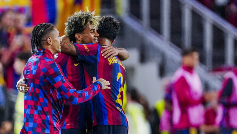 9/9/2026 - BARCELONA - Lamine Yamal of FC Barcelona celebrates his team's fourth goal with Raphinha of FC Barcelona and Joao Cancelo of FC Barcelona during the UEFA Champions League match between FC Barcelona and Feyenoord at the Spotify Camp Nou on 09 September 2026 in Barcelona, Spain. GEERT VAN ERVEN / ANP /ANP/Sipa USA
2026.09.09 Barcelona
pilka nozna Liga Mistrzow
FC Barcelona - Feyenoord Rotterdam
Foto ANP/SIPA USA/PressFocus

!!! POLAND ONLY !!!