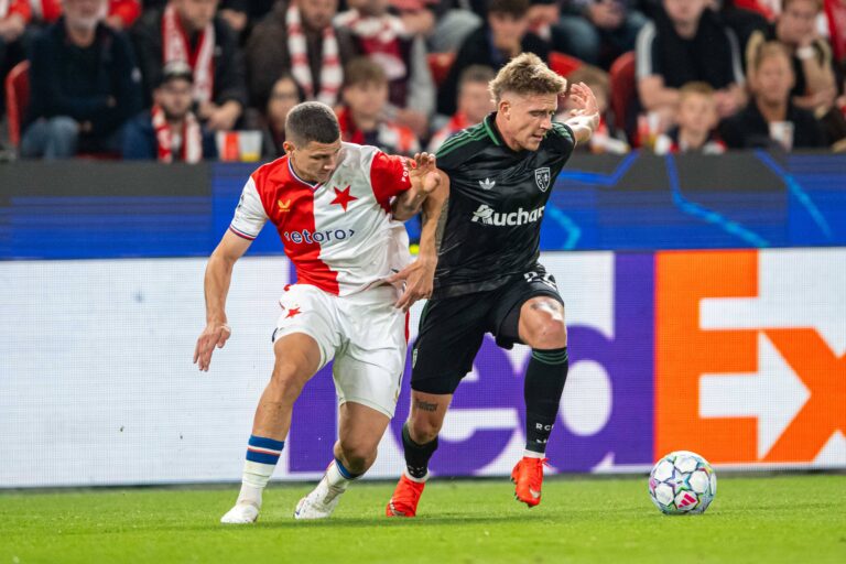 Oskar Kubiak and Michael Cuisance in a battle during UEFA Champions league match, SK Slavia Praha - RC Lens , 10 september 2026, Fortuna Arena, Praha, Czech republic Copyright: xMICHALxFAJT,ZOSPORTU.SKx MAJ_3736
2026.09.10 Praga
pilka nozna , Liga Mistrzow
SK Slavia Praga - RC Lens
Foto IMAGO/PressFocus

!!! POLAND ONLY !!!