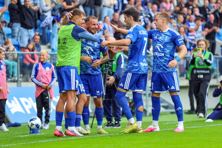 2026.09.13 Plock Pilka Nozna PKO BP Ekstraklasa Sezon 2026/2027 Wisla Plock - Cracovia Krakow Nz Adam Radwanski gol bramka radosc Foto:Artur Kraszewski / PressFocus

2026.09.13 Plock football PKO BP Ekstraklasa  2025/2026 Wisla Plock - Cracovia Krakow Adam Radwanski goal Credit: Artur Kraszewski / PressFocus