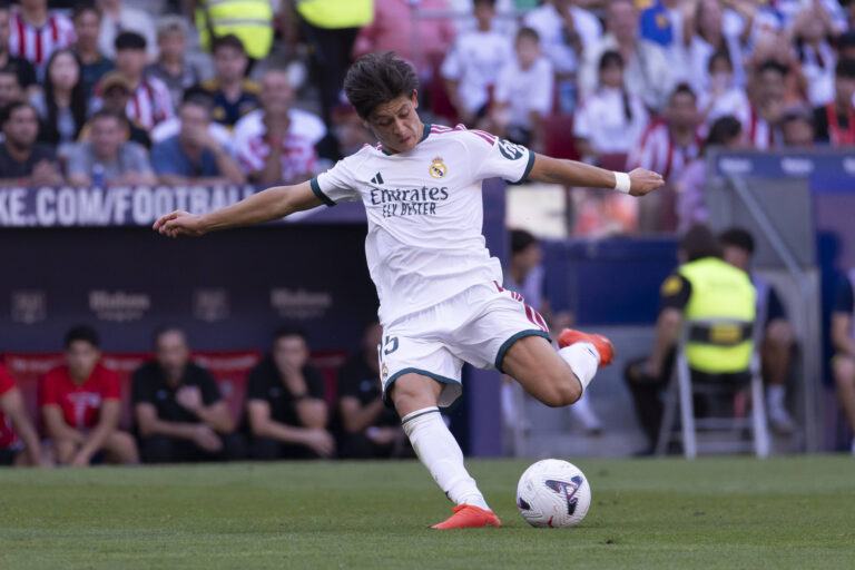 Atletico de Madrid v Real Madrid CF - La Liga EA Sports 2026 27 September 20, 2026, Riyadh Air Metropolitano Stadium, Madrid, Spain: Arda Guler of Real Madrid shots to the target during La Liga EA Sports match between Atletico de Madrid and Real Madrid at Riyadh Air Metropolitano Stadium on September 20, 2026 in Madrid, Spain. Madrid Riyadh Air Metropolitano Stadium Madrid Spain *** Atlético de Madrid vs. Real Madrid CF, La Liga EA Sports 2026, September 27, 2026, Riyadh Air Metropolitano Stadium, Madrid, Spain Arda Güler of Real Madrid takes a shot on goal during the La Liga EA Sports match between Atlético Madrid and Real Madrid at Riyadh Air Metropolitano Stadium on September 20, 2026, in Madrid, Spain Madrid Riyadh Air Metropolitano Stadium Madrid Spain Copyright: xAlejandroxMatiasxAcostax
2026.09.20 Madryt
pilka nozna ,  liga hiszpanska
Atletico Madryt - Real Madryt
Foto IMAGO/PressFocus

!!! POLAND ONLY !!!