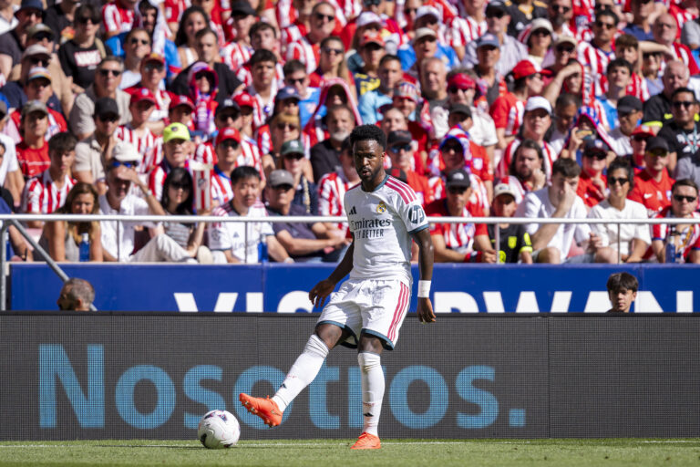 Atletico de Madrid v Real Madrid CF - LaLiga EA Sports 2026/27 Vinicius Junior of Real Madrid CF is in action with the ball during the LaLiga EA Sports football match between Atletico de Madrid and Real Madrid CF at Riyadh Air Metropolitano on September 20, 2026 in Madrid, Spain. Madrid Riyadh Air Metropolitano Madrid Spain Copyright: xAlbertoxGardinx AGardin_20260920_Foot_Liga_Atl_Rea_0166
2026.09.20 Madryt
pilka nozna ,  liga hiszpanska
Atletico Madryt - Real Madryt
Foto IMAGO/PressFocus

!!! POLAND ONLY !!!