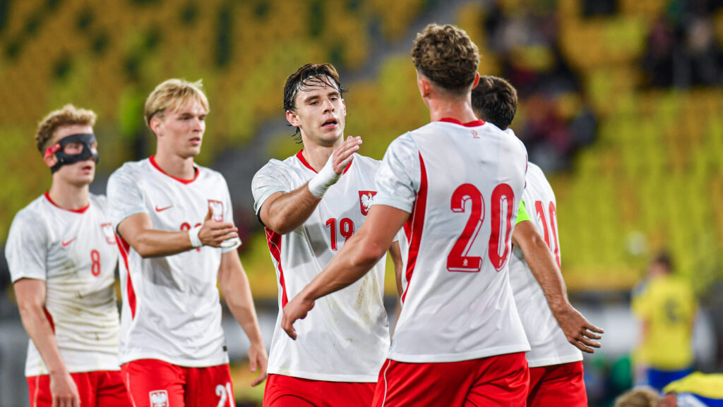 2026.09.30 Katowice
Pilka nozna Reprezentacja Polski U21 Eliminacje Mistrzostw Europy U-21 Sezon 2026/2027
Polska U-21 - Szwecja U-21
N/z Marcel Krajewski, Daniel Bak, radosc, radosc po golu, radosc po bramce
Foto Marcin Bulanda / PressFocus

2026.09.30 Katowice
Football Polish National Team U21 UEFA EURO 2027 Qualifying Season 2026/2027
Polska U-21 - Szwecja U-21
Marcel Krajewski, Daniel Bak, radosc, radosc po golu, radosc po bramce
Credit: Marcin Bulanda / PressFocus