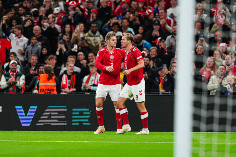 Torjubel Dänemark nach Tor zum 2:2 Rasmus Hojlund Dänemark, 09 DEN, Dänemark vs. Portugal, Fußball, UEFA Nations League A, Gruppe 4, Spieltag 03, Saison 2026/2027, 01.10.2026 DEN, Dänemark vs. Portugal, Fußball, UEFA Nations League A, Gruppe 4, Spieltag 03, Saison 2026/2027, 01.10.2026 Kopenhagen *** Denmark Celebrates Goal to Tie the Score at 22 by Rasmus Hojlund, Denmark, 09 DEN, Denmark vs. Portugal, Soccer, UEFA Nations League A, Group 4, Matchday 3, 20262027 Season, October 1, 2026, DEN, Denmark vs. Portugal, Soccer, UEFA Nations League A, Group 4, Matchday 3, 20262027 Season, October 1, 2026, Copenhagen Copyright: xEibner-Pressefoto/MarcelxvonxFehrnx EP_MFN
2026.10.01 Kopenhaga
pilka nozna , Liga Narodow UEFA
Dania - Portugalia
Foto IMAGO/PressFocus

!!! POLAND ONLY !!!