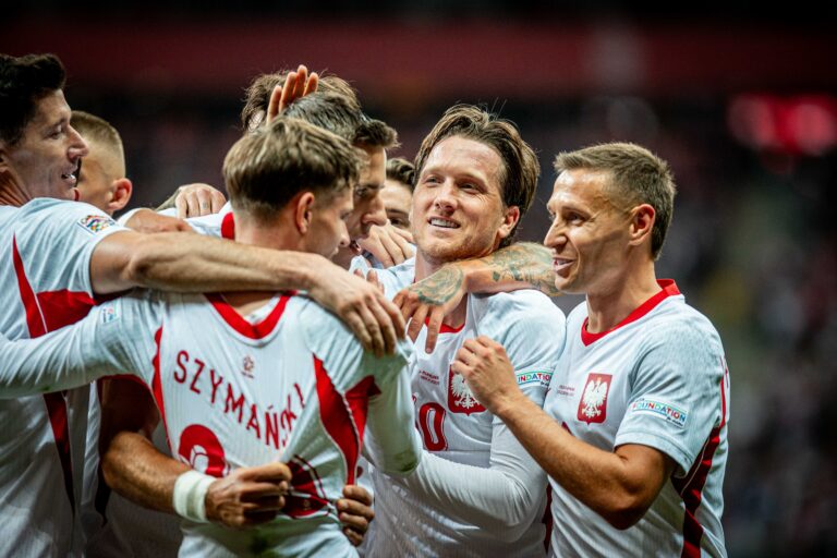 2026.10.02 Warszawa
Pilka nozna, UEFA, Liga Narodow, stadion PGE Narodowy,
Polska - Rumunia
N/z gol radosc bramka goal Jan Bednarek Piotr Zielinski
Foto Mateusz Porzucek PressFocus

2026.10.02 Warszawa
UEFA Nations League Group Stage,
Poland - Romania
Polska - Rumunia
gol radosc bramka goal Jan Bednarek Piotr Zielinski
Credit: Mateusz Porzucek PressFocus
