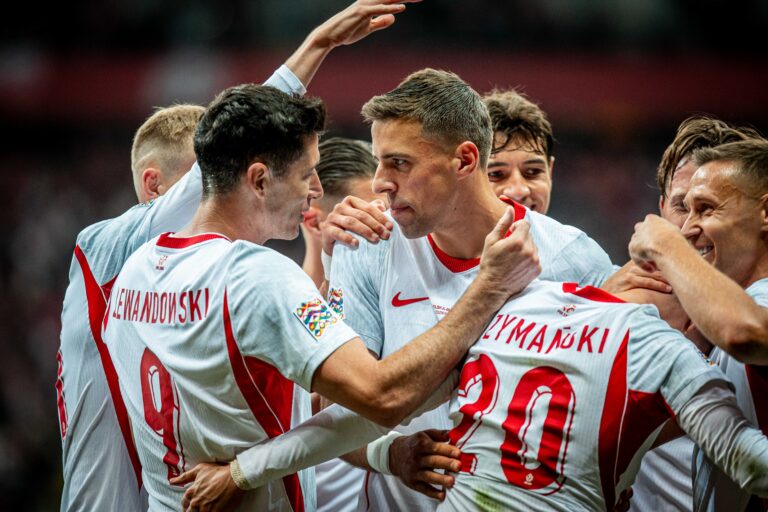 2026.10.02 Warszawa
Pilka nozna, UEFA, Liga Narodow, stadion PGE Narodowy,
Polska - Rumunia
N/z gol radosc bramka goal Jan Bednarek Robert Lewandowski
Foto Mateusz Porzucek PressFocus

2026.10.02 Warszawa
UEFA Nations League Group Stage,
Poland - Romania
Polska - Rumunia
gol radosc bramka goal Jan Bednarek Robert Lewandowski
Credit: Mateusz Porzucek PressFocus