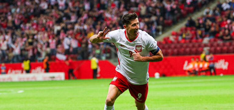 2026.10.02 Warszawa
pilka nozna UEFA Liga Narodow
Polska - Rumunia
N/z Robert Lewandowski bramka gol radosc na 6-0
Foto Pawel Andrachiewicz / PressFocus

2026.10.02 Warsaw
Football - UEFA Nations League
Poland - Romania
Robert Lewandowski bramka gol radosc na 6-0
Credit: Pawel Andrachiewicz / PressFocus