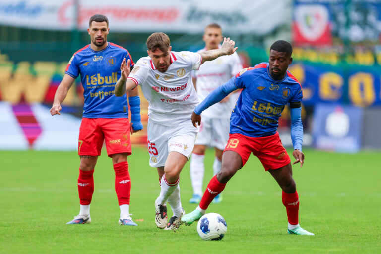 2026.10.11 Gliwice
Pilka nozna PKO Ekstraklasa sezon 2026/2027
Piast Gliwice - Widzew Lodz
N/z Przemyslaw Wisniewski Samuel Ntamack
Foto Sebastian Sienkiewicz / PressFocus

2026.10.11 Gliwice
Football - Polish PKO Ekstraklasa season 2026/2027
Piast Gliwice - Widzew Lodz
Przemyslaw Wisniewski Samuel Ntamack
Credit: Sebastian Sienkiewicz / PressFocus