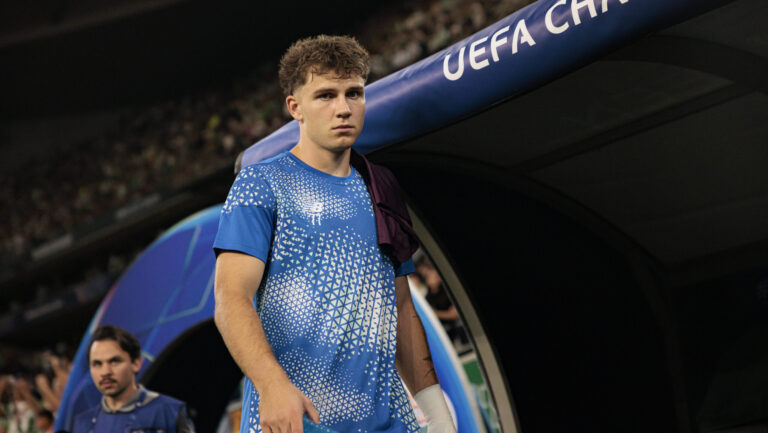 Oskar Pietuszewski seen during UEFA Champions League 2026 2027 league phase game between teams of Real Betis Balompie and FC Porto Maciej Rogowski/Ball Raw Images Sevilla Estadio La Cartuja Spain Copyright: xMaciejxRogowskix maciejrogowski_betis_porto_2627
2026.10.14 Sewilla
pilka nozna , Liga Mistrzow
Real Betis Sewilla - FC Porto
Foto IMAGO/PressFocus

!!! POLAND ONLY !!!