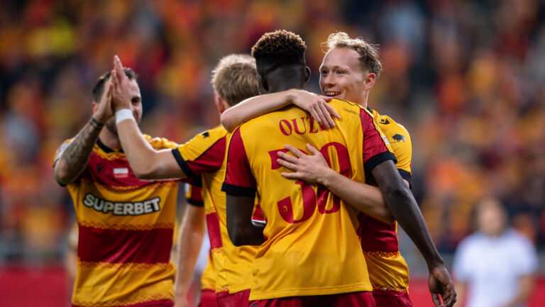 2026.10.15 Bialystok
pilka nozna Liga Europy sezon 2026/2027
Jagiellonia Bialystok - Ararat Armenia
N/z Ousmane Sow, Anders Klynge
Foto Weronika Morciszek / PressFocus

2026.10.15 Bialystok
Football - Europa League season 2026/2027
Jagiellonia Bialystok - Ararat Armenia
Ousmane Sow, Anders Klynge
Credit: Weronika Morciszek / PressFocus