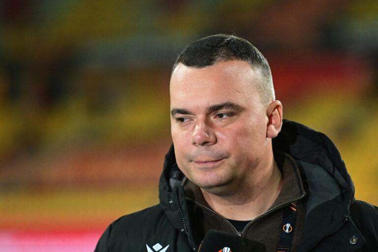 2026.10.15 Bialystok Pilka nozna 2. kolejka fazy ligowej Ligi Europy sezon 2026/2027 Jagiellonia Bialystok (zolto-czerwone) - Ararat-Armenia N/z Adrian Siemieniec trener Jagiellonii Bialystok szkoleniowiec coach Foto Michal Kosc / PressFocus 
2026.10.15 Bialystok Europa League League phase Matchday 2 season 2026/2027 Jagiellonia Bialystok (yellow-red) - Ararat-Armenia Credit Michal Kosc / PressFocus