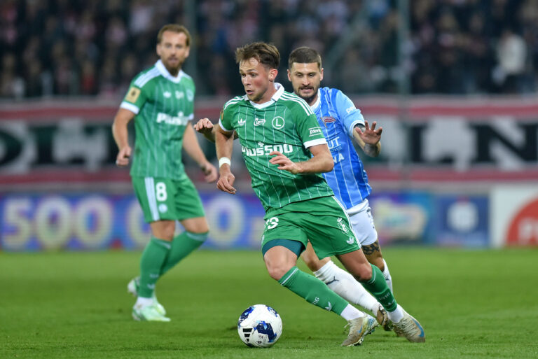 2026.10.17 Krakow
Pilka nozna , PKO BP Ekstraklasa sezon 2026/27
Cracovia Krakow - Legia Warszawa
N/z Rafal Augustyniak, Wojciech Urbanski, Mateusz Klich
Foto Krzysztof Porebski / PressFocus

2026.10.17 Krakow
Football Polish top league , 2026/2027 season
Cracovia Krakow - Legia Warszawa
Rafal Augustyniak, Wojciech Urbanski, Mateusz Klich
Credit: Krzysztof Porebski / PressFocus