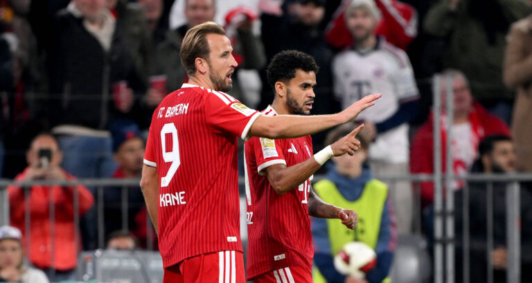 Fussball 1. Bundesliga Saison 2026/2027 6. Spieltag 17.08.2026 FC Bayern Muenchen - RB Leipzig Jubel FC Bayern Muenchen nach dem Tor zum 1 - 0 , v. li., Harry Kane, Luis Diaz *** Soccer, Bundesliga 1, 20262027 Season, Matchday 6, August 17, 2026: FC Bayern Munich vs. RB Leipzig. FC Bayern Munich celebrates after scoring the 10 goal from left: Harry Kane, Luis Diaz
2026.10.17 Monachium
pilka nozna liga niemiecka
Bayern Monachium - RB Lipsk
Foto IMAGO/PressFocus

!!! POLAND ONLY !!!