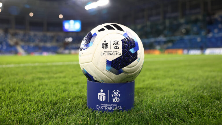 2026.10.19 Plock Pilka nozna PKO BP Ekstraklasa sezon 2026/2027 Wisla Plock - Radomiak Radom N/z Pilka Adidas Foto Piotr Matusewicz / PressFocus

2026.10.19 Plock
Football Polish PKO BP Ekstraklasa season 2026/2027 
Wisla Plock - Radomiak Radom 
Pilka Adidas 
Credit: Piotr Matusewicz / PressFocus