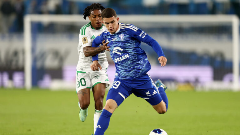 2026.10.19 Plock Pilka nozna PKO BP Ekstraklasa sezon 2026/2027 Wisla Plock - Radomiak Radom N/z Ronaldo Lumungo Dion Gallapeni Foto Piotr Matusewicz / PressFocus

2026.10.19 Plock
Football Polish PKO BP Ekstraklasa season 2026/2027 
Wisla Plock - Radomiak Radom 
Ronaldo Lumungo Dion Gallapeni 
Credit: Piotr Matusewicz / PressFocus