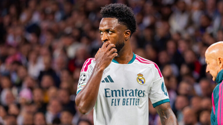 Fussball : UEFA Champions League, Ligaphase, 3. Spieltag, 21.10.2026, Real Madrid vs RB Leipzig, Santiago Bernabeu Madrid : Vinicius Junior Real Madrid, 7 Geste, Gestik, Emotion *** Soccer: UEFA Champions League, Group Stage, Matchday 3, October 21, 2026, Real Madrid vs. RB Leipzig, Santiago Bernabéu, Madrid Vinicius Jr., Real Madrid, 7 gestures, body language, emotion Copyright: xMichellexLukax
2026.10.21 Madryt
pilka nozna , Liga Mistrzow
Real Madryt - RB Lipsk
Foto IMAGO/PressFocus

!!! POLAND ONLY !!!