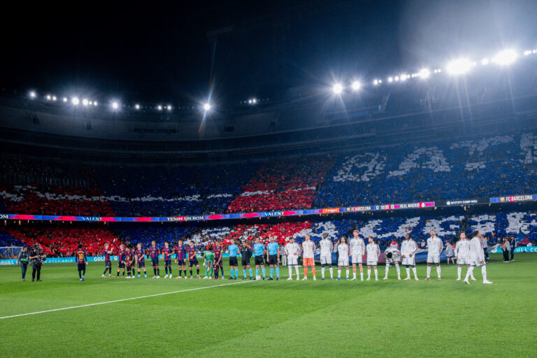 IPA90219451 - Teams presentation during the 2026 La Liga EA Sports Championship soccer match between F.C. Barcelona and R. Madrid at Spotify Camp Nou in Barcelona, Spain, on October 25, 2026 (Photo by Carlos Gil-roig/IPA Sport/ipa-agency.net/Sipa USA)
2026.10.25 Barcelona
pilka nozna liga hiszpanska
FC Barcelona - Real Madryt

Foto IPA/SIPA USA/PressFocus

!!! POLAND ONLY !!!