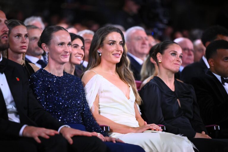graham hansen caroline Putellas Alexia Ewa Pajor FOOT REMISE BALLON D OR 2026 2026 CEREMONIE REMISE BALLON D OR LONDON PALLADIUM THEATRE LONDRES ANGLETERRE 26/10/2026 GARNIER ETIENNE LONDRES LONDON PALLADIUM THEATRE GermanyxJapanxUKxFrancexBelgiumxOUT *** Graham Hansen, Caroline Putellas, Alexia FOOT, 2026 Ballon d Or Award Ceremony, 2026 Ballon d Or Award Ceremony, London Palladium Theatre, London, England, October 26, 2026, Garnier EtienNE LONDON LONDON PALLADIUM THEATER GermanyxJapanxUKxFrancexBelgiumxOUT PUBLICATIONxNOTxINxGERxFRAxBELxUKxJPN Copyright: xGARNIERxETIENNEx
2026.10.26 Londyn
pilka nozna Zlota Pilka
Gala Zlotej Pilki 2026
Foto IMAGO/PressFocus

!!! POLAND ONLY !!!