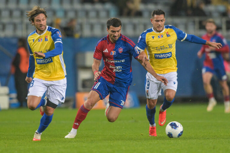 2026.10.27 Lublin pilka nozna 1/16 STS Pucharu Polski sezon 2026/2027 
Motor Lublin - Rakow Częstochowa
N/z Bartosz Bereszynski Mahir Emreli Rony Lopes
Foto Wojciech Szubartowski / PressFocus 
2026.10.27 Lublin Football - 1/16 STS Polish Cup season 2026/2027 
Motor Lublin - Rakow Czestochowa
Bartosz Bereszynski Mahir Emreli Rony Lopes
Credit: Wojciech Szubartowski / PressFocus