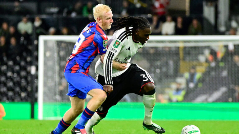 Fulham v Crystal Palace, EFL Cup Crystal Palace midfielder Will Hughes 19 battles for possession with Fulham defender Calvin Bassey 3 during the EFL Cup match between Fulham and Crystal Palace at Craven Cottage, London, UK on 28 October 2026. London Craven Cottage Greater London UK Editorial use only DataCo restrictions apply See www.football-dataco.com , Copyright: xDennisxGoodwinx PSI-25079-0034
2026.10.28 Londyn
pilka nozna Puchar Ligi angielskiej
Fulham FC - Crystal Palace 
Foto IMAGO/PressFocus

!!! POLAND ONLY !!!