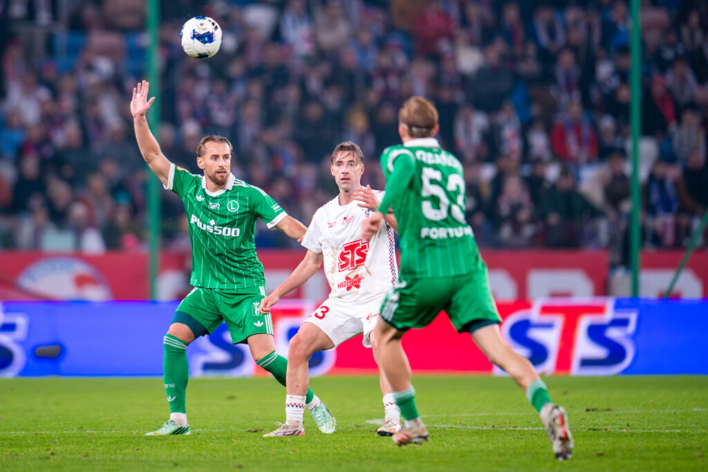 2026.10.30 Zabrze
pilka nozna PKO Ekstraklasa sezon 2026/2027
Gornik Zabrze - Legia Warszawa
N/z Rafal Augustyniak
Foto Weronika Morciszek / PressFocus

2026.10.30 Zabrze
Football - Polish PKO Ekstraklasa season 2026/2027
Gornik Zabrze - Legia Warszawa
Rafal Augustyniak
Credit: Weronika Morciszek / PressFocus