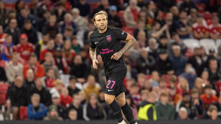 Tymoteusz Puchacz seen during UEFA Champions League 2026 2027 league phase game between teams of Manchester United, ManU and Sabah FC Ernest Kolodziej/Ball Raw Images Manchester Old Trafford England Copyright: xErnestxKolodziejx ernestkolodziej_manchester_sabah_2627_OL_3069
2026.09.10 Manchester
pilka nozna , liga Mistrzow
Manchester United - Sabah Baku
Foto IMAGO/PressFocus

!!! POLAND ONLY !!!
