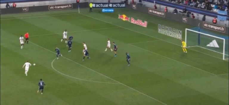 Anulowany gol Sebastiana Szymańskego! Polak popisał się pięknym strzałem [WIDEO]